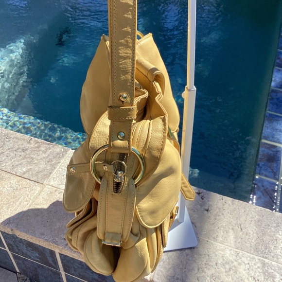 Bulga Helmet Slouchy Hobo Genuine Pebbled Leather Bag - Picture 4 of 11